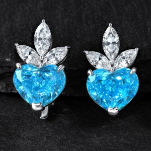 Gearrthóg Cluas Cluas Nua-Chroí-Chroí